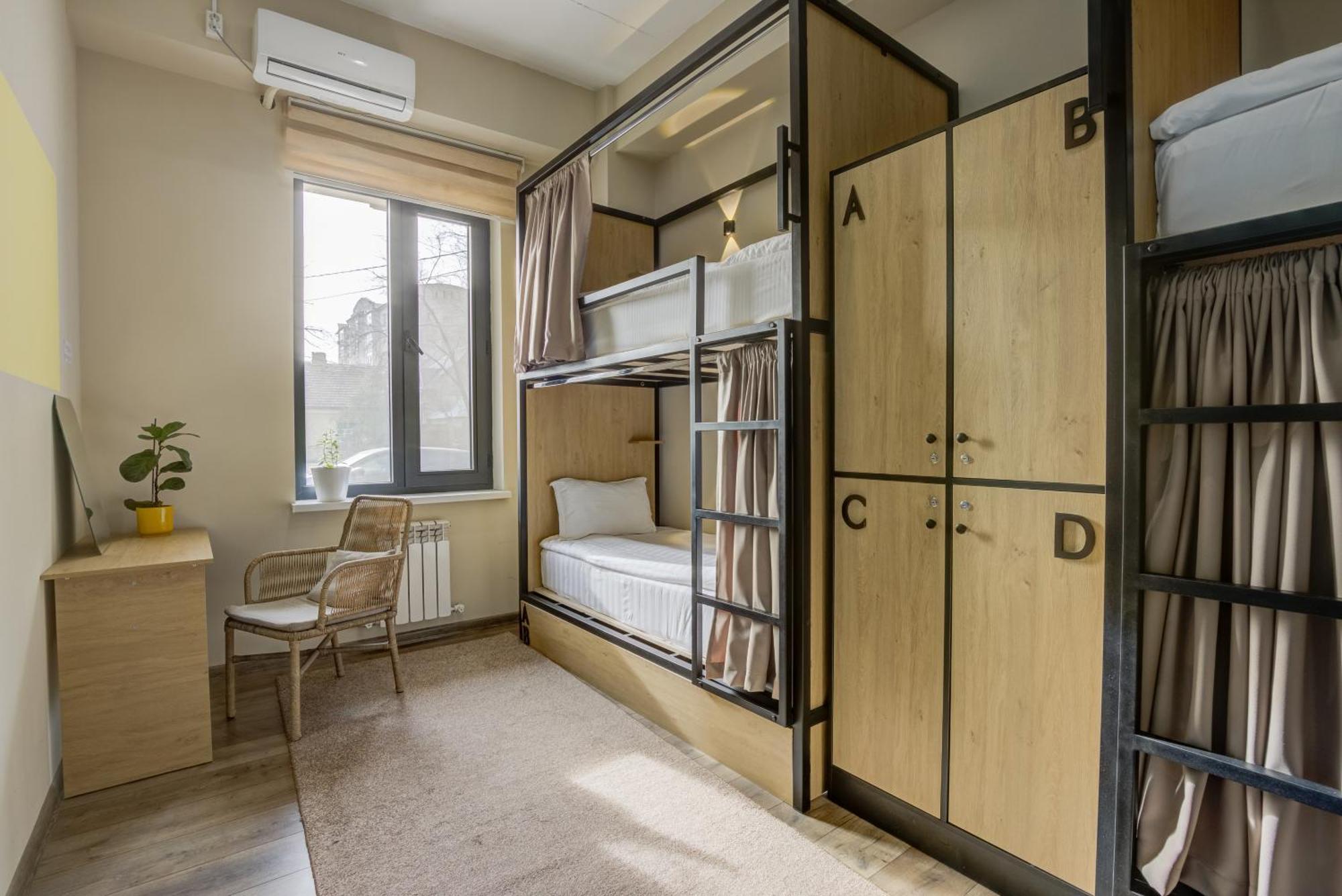 Bodo Hostel Bisjkek Eksteriør billede